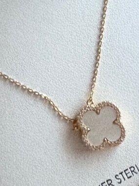 Rachel Zoe Reversible clover necklace